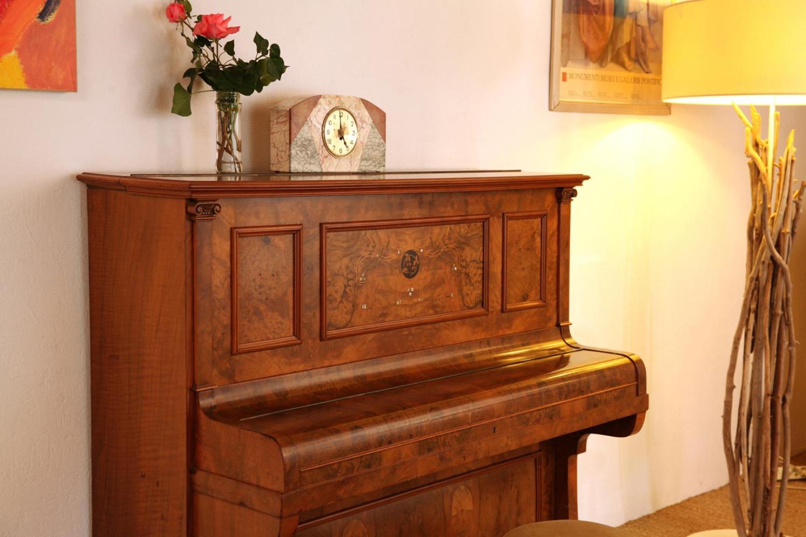 Une Maison, Un Jardin Berthenay Esterno foto